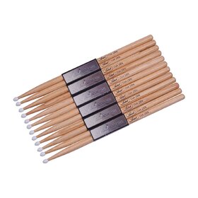 DSO2BN 6 Pairs of Oak Drum sticks with Nylon Tips