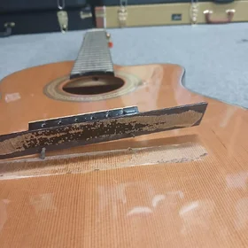 Damaged Artist HG39303CEQ Classical Guitar Solid Cedar Top w/ Cutaway & EQ thumbnail