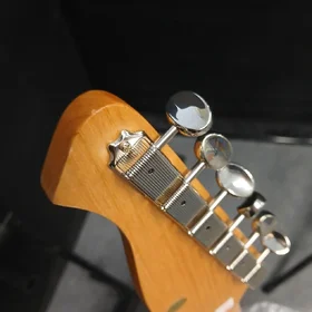 Customer Returned Artist BM1 Six String Electric Bass Guitar thumbnail