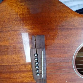 Damaged Customer Returned Artist JMH200CEQ Solid Mahogany Top Acoustic Electric thumbnail