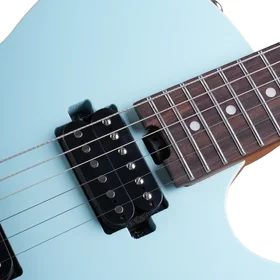 Damaged Soran Verser Blue Electric Guitar w/ Inbuilt FX thumbnail