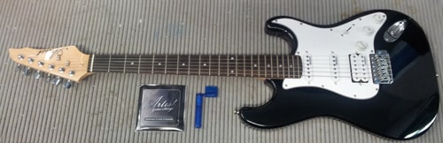 Guitar and accessories 